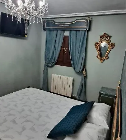Apartamento Domus Josefae-apartamentos Turísticos Puerta De Aníbal *