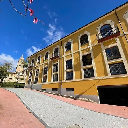 Apartamento Domus Josefae-apartamentos Turísticos Puerta De Aníbal